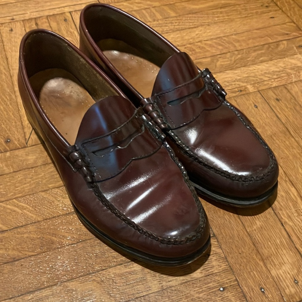 G.H. Bass & Co. Weejun Cordovan Brown Leather Penny Loafers Timeless Slip-Ons